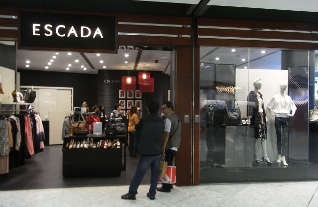 Escada planifica horarios de 270 empleados en 60 tiendas en España con Robotics